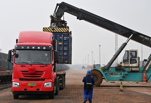 數(shù)字貨運駛?cè)?ldquo;新藍海&rdquo;　產(chǎn)業(yè)生態(tài)如何打造？